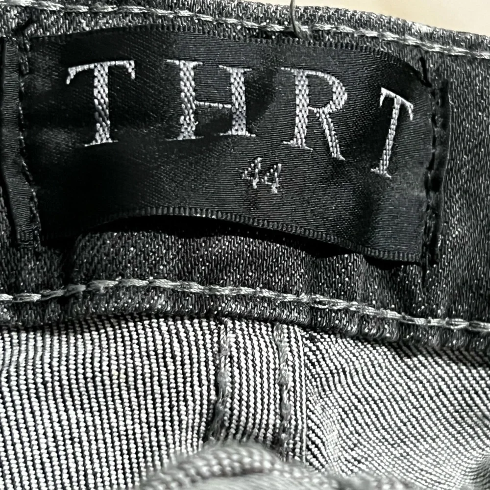 THRT Men's Detroit denim black denim distressed ripped Pants jeans size‎ 44